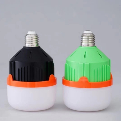 Nuovo design Ricarica veloce Alta potenza Tempo di lavoro lungo Lampada di emergenza a LED E27 B22 base Alta luminosità