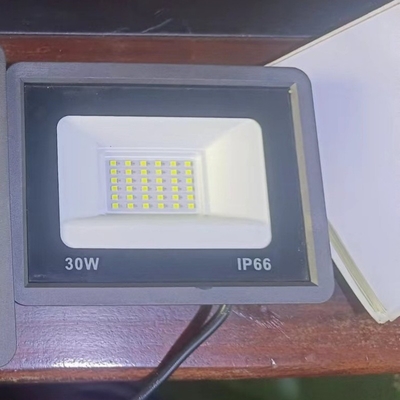 10w a 200w 3 anni di garanzia Disegno semplice a prova d'acqua LED spot light per giardino o parco