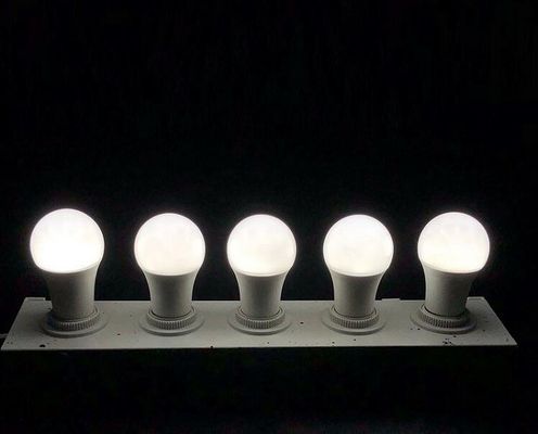 LAMPADINE DELL'INTERNO BASSE di CA 240V 6500K 20W E27 LED di KTV