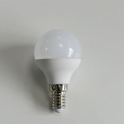 Lampadina del LED con progettazione differente una lampadina, lampadina di C, lampadina di T, lampadina del UFO per uso domestico